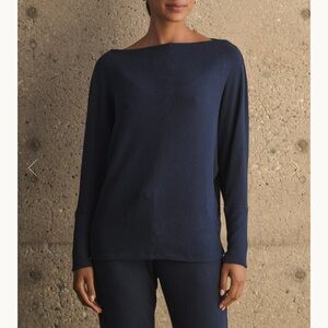 Velvet by Graham & Spencer Navy Crew Neck Sweater